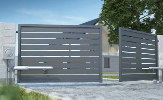 Underground vs Above-Ground Gate Openers: Which Swing Gate Is Right?